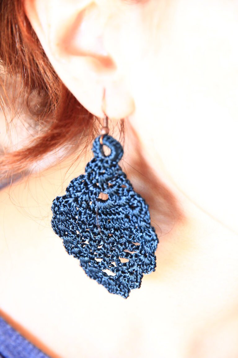 Leaf Ornament Earring