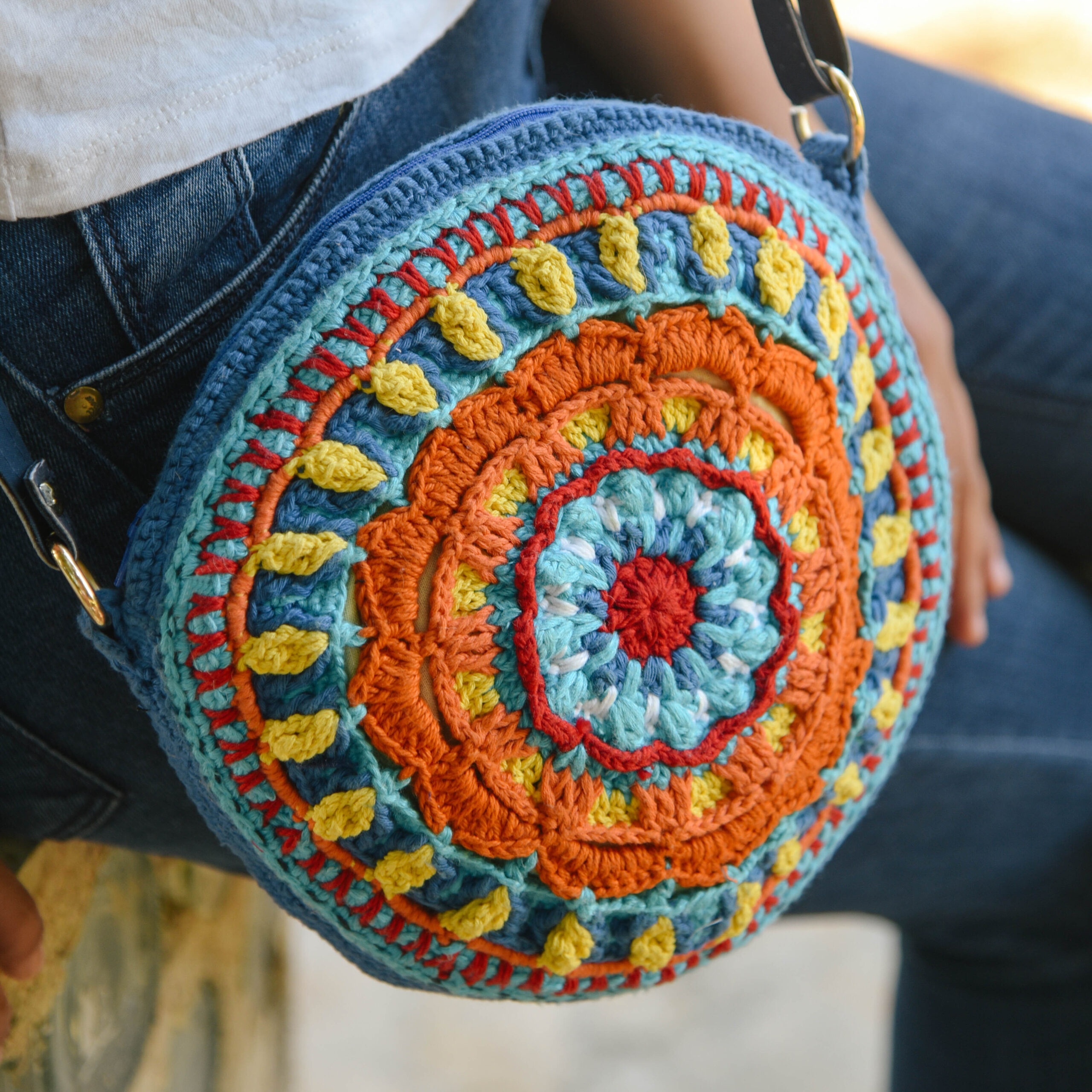 Kerbat Circle Bag - Image 3
