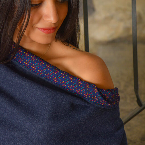 Kerbat Flowers Poncho - Image 3