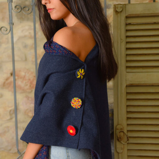 Kerbat Flowers Poncho - Image 4