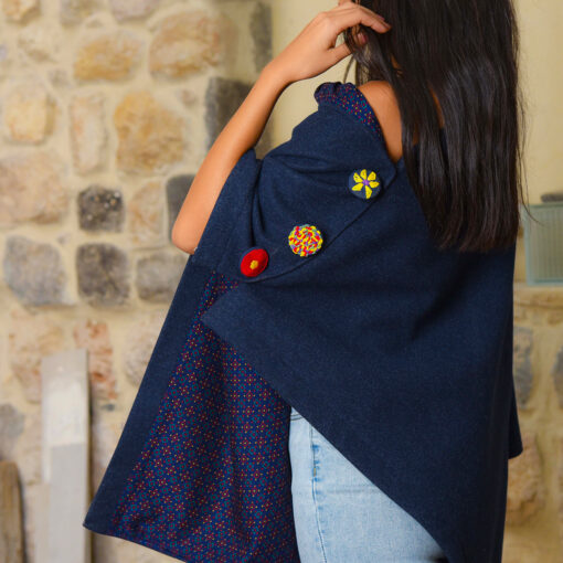 Kerbat Flowers Poncho - Image 5