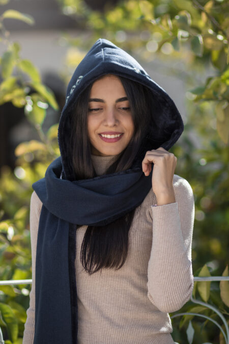 Idelbi Hoodie Scarf