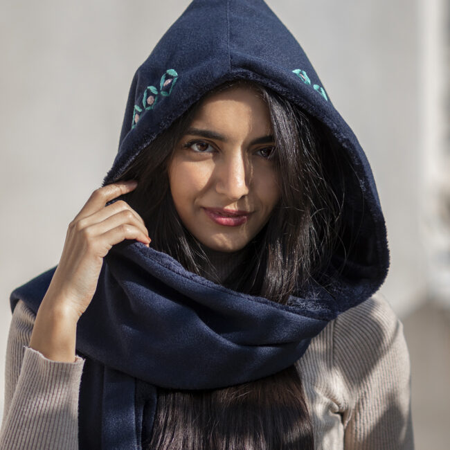 Idelbi Hoodie Scarf