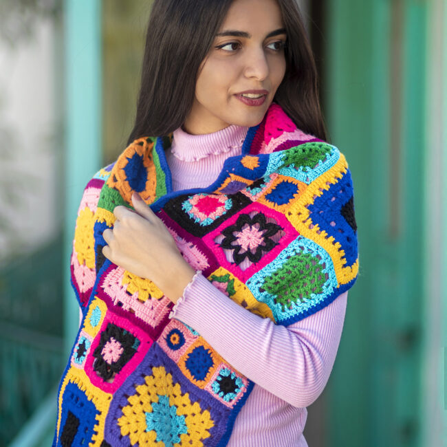 Alternative view of Kerbat Squares Scarf