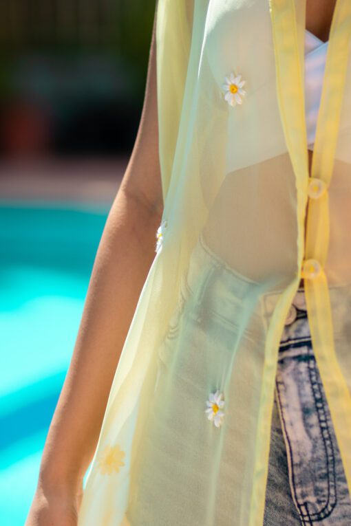 Daisies Cover Up - Image 4