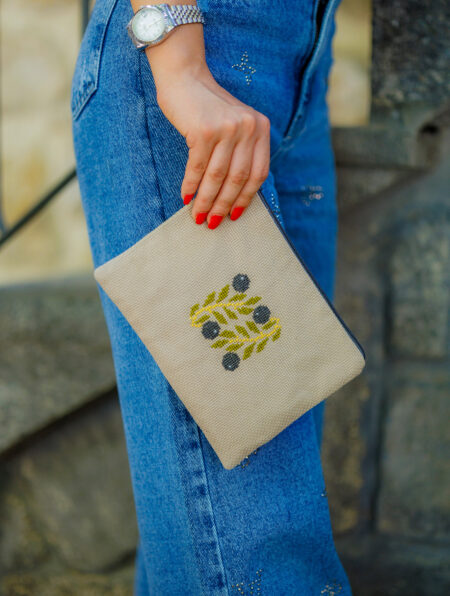 Etamin Idelbi Pouch - Image 3