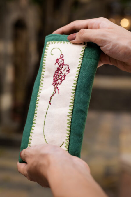 Green Derani Glass Pouch - Image 4